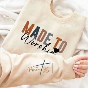 “Beige ‘Made to Worship’ Sweatshirt with Psalm 95:1 Christian Faith